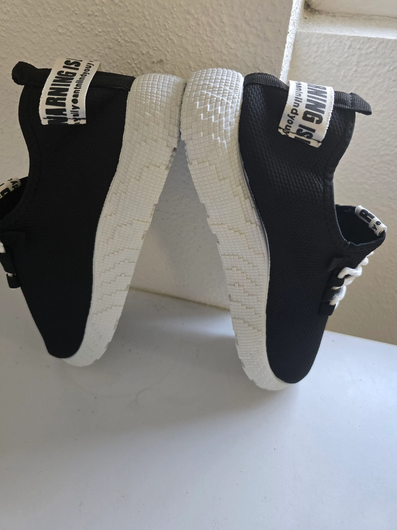 Zwarte Mesh Sneakers – photo 3